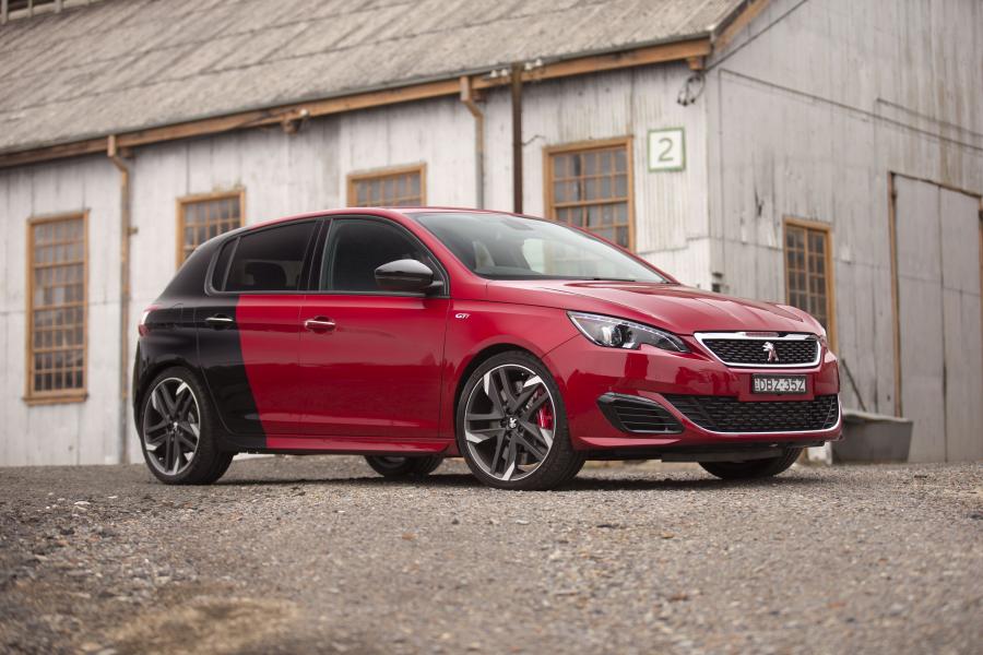  Peugeot 308 GTi 2016 года  (AU) (фото 18 из 30)